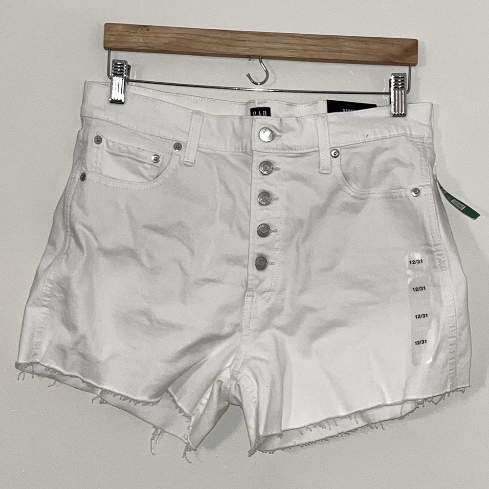 GAP Denim White Shorts - 3 1/2 “ High Rise Shorts